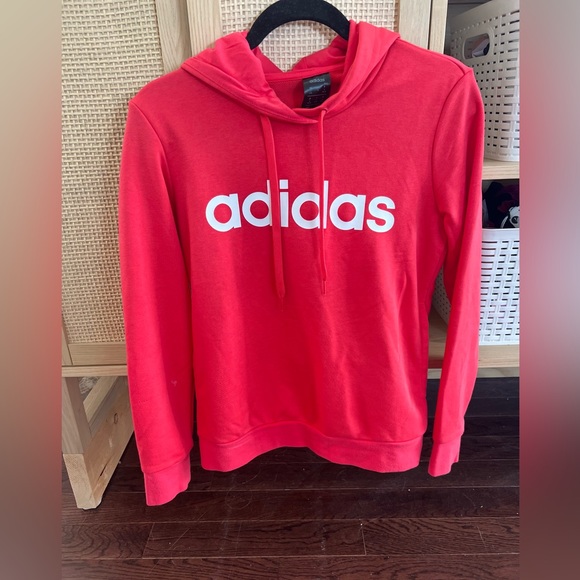 BNWOT New adidas cherry red hoodie with hidden front pockets - Picture 1 of 2